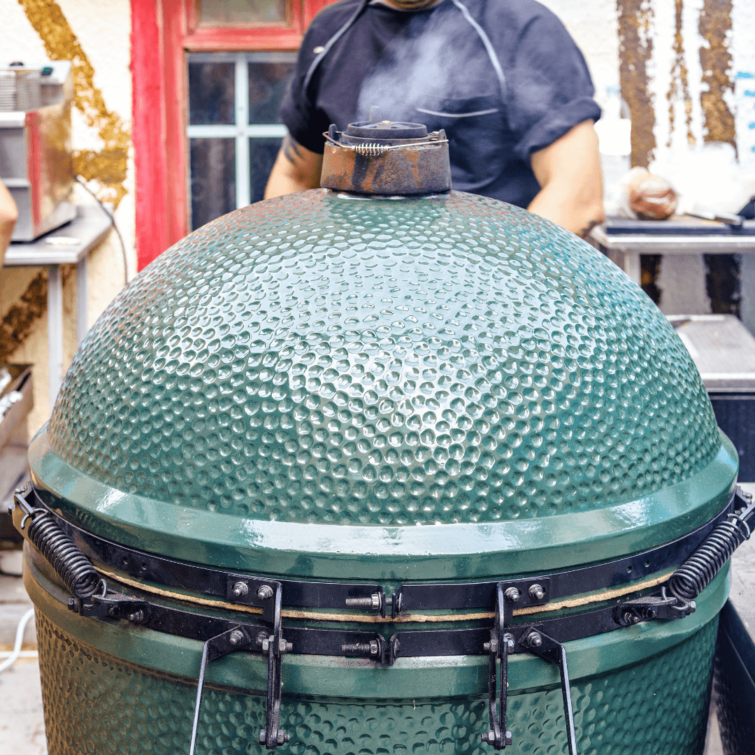 big green egg cooker